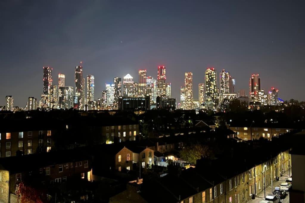 Newly Renovated & Modern 2-br Close To Canary Wharf Apartament Londra